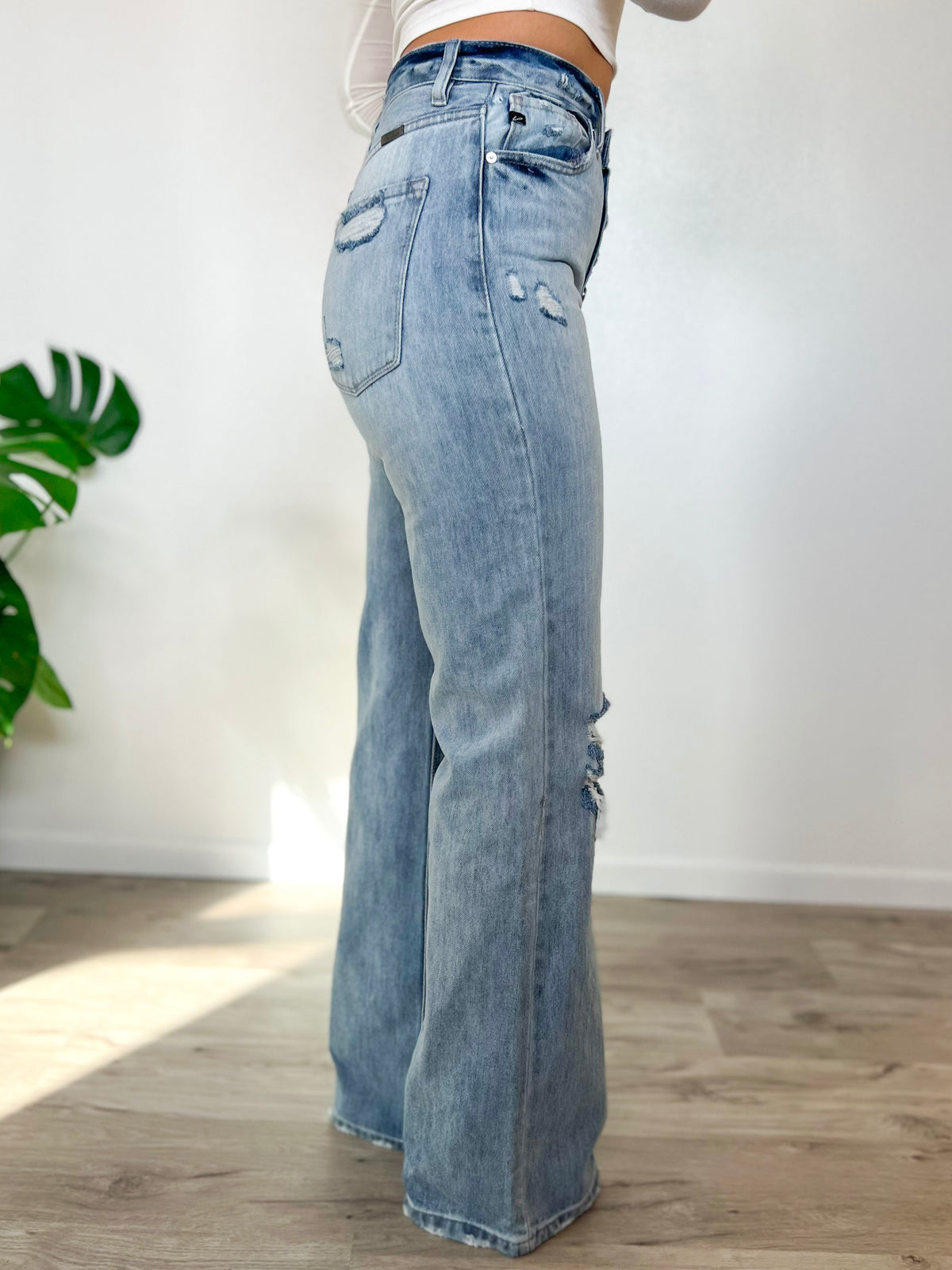 Stacy's Mom Ultra High-Rise Button Fly Kancan Jeans